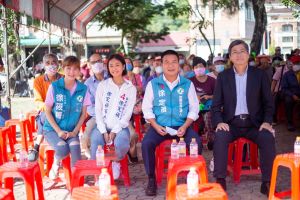 ▲徐定禎此次參選苗栗縣長選情看漲，外型亮麗的女兒里唯也受到廣大關注。（圖／徐定禎辦公室提供）