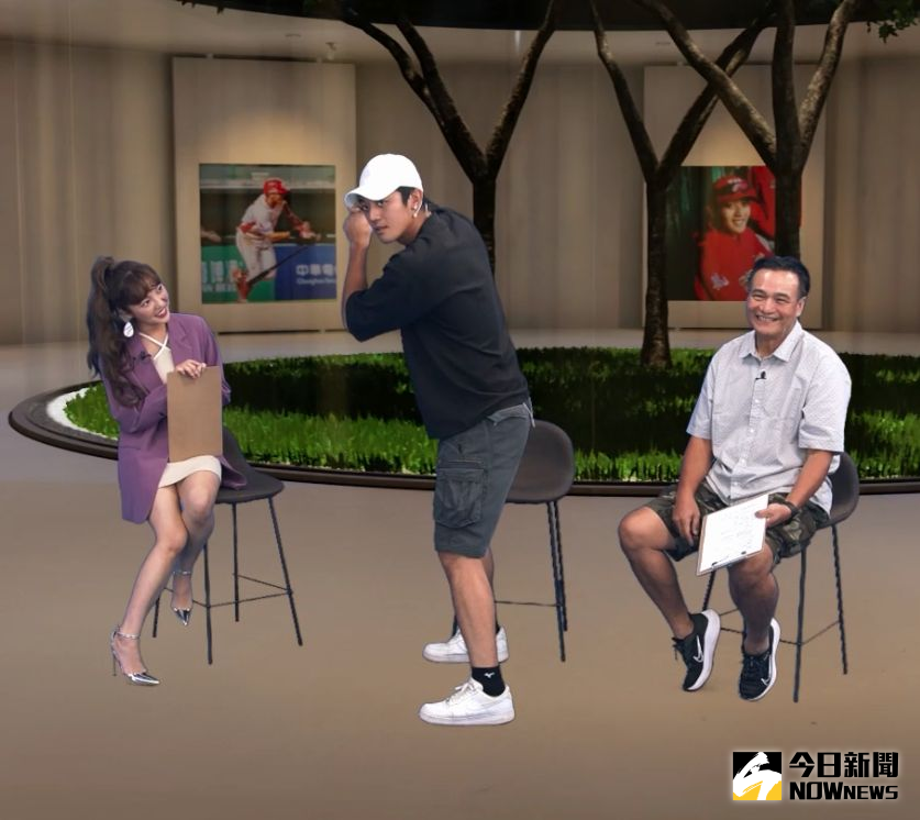 ▲拿莫．伊漾模仿東哥的打擊姿勢，粉絲們會給他打幾分？（圖／沈傳恩 攝）