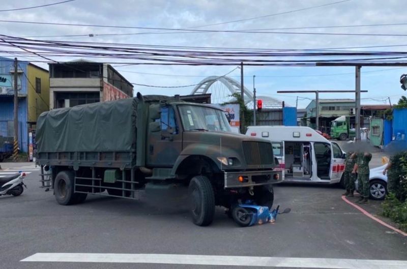 三峽母女遭軍卡輾斃！他嘆「致命關鍵」：機車族被洗腦 社會萬象 生活 Nownews今日新聞