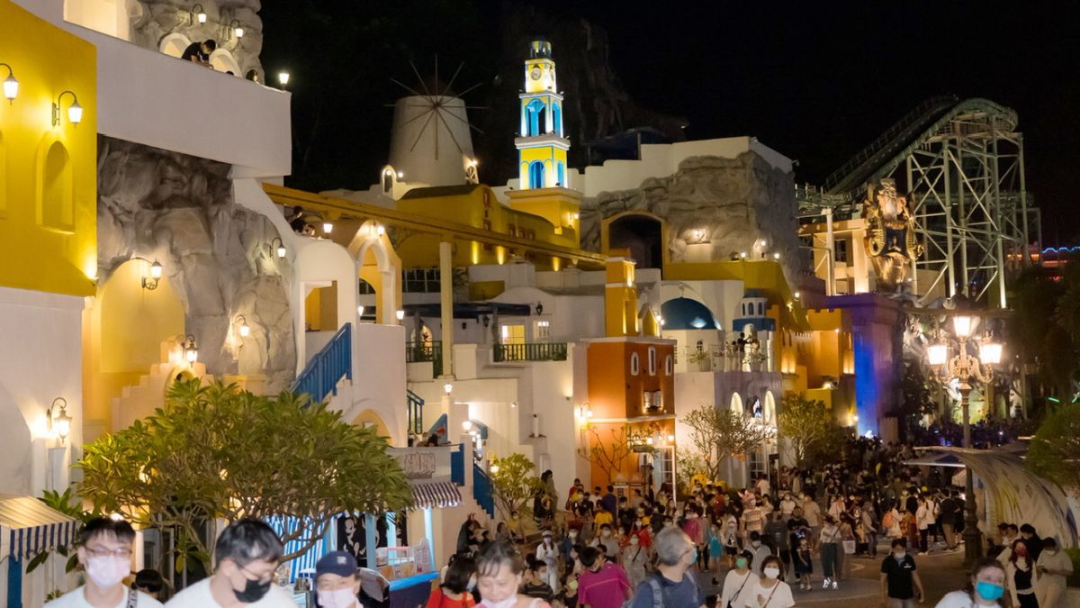 ▲義大遊樂世界10月每週六都有「萬聖音樂夜」。（圖／義大遊樂世界提供）