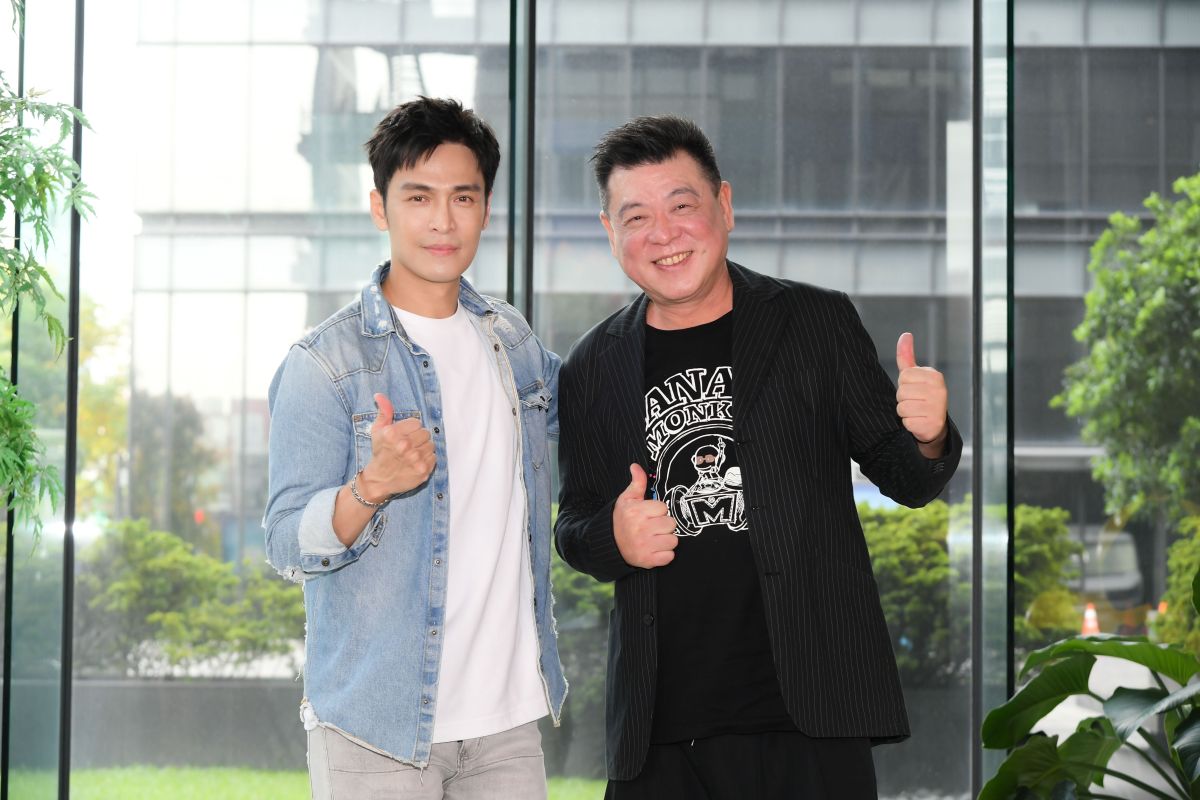 ▲孫德榮（右）坦言不滿民視給Gino的待遇，因此讓他跳槽到三立。（圖／三立）