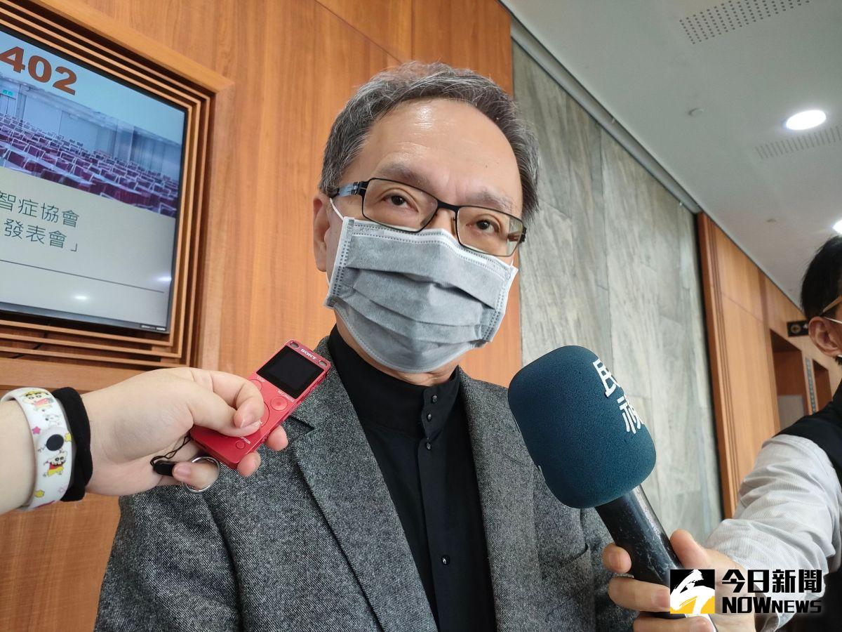 ▲今（24）日衛福部長薛瑞元表示，本土疫情已往好的方向走，部分負擔新制有可能會在明年第一季上路，但還是要看國內經濟狀況，尚無法確定時間。（圖／記者許若茵攝，2022.10.26）