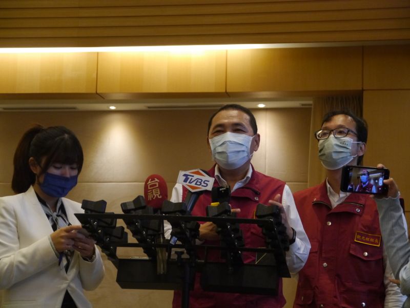 ▲侯友宜在市政會議後受訪表示,與其說是辯論,倒不如好好說清楚給城市的未來,讓市民了解。(圖 /記者吳嘉億攝,2022.10.26)