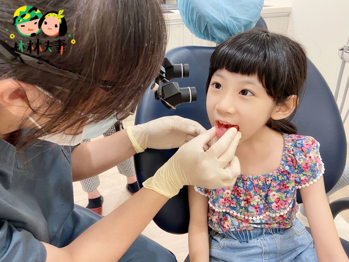 ▲兒童齒列不整齊不僅是外觀問題，也恐影響孩子睡眠與學習狀態。（圖／林林夫妻提供）