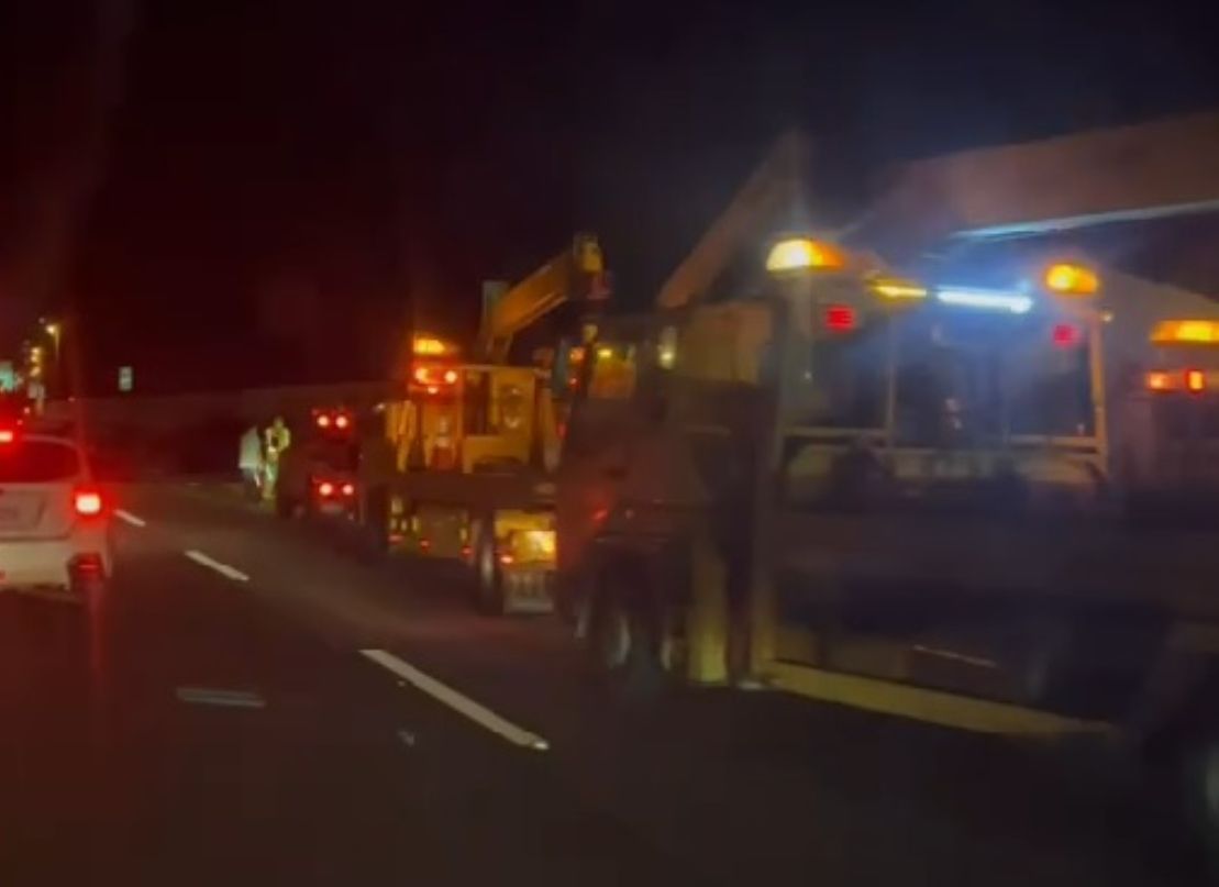 ▲國3南下香山段6車追撞，佔2線道回堵3公里。（圖／民眾提供）