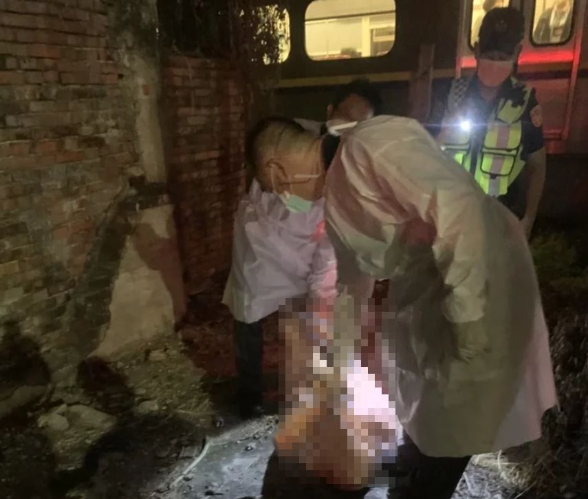 ▲7旬翁闖鐵軌遭撞亡，導致台鐵嘉義、南靖站延誤。（圖／翻攝畫面）