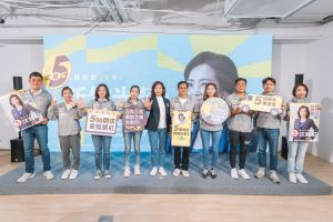 沈慧虹與新竹隊 ▲距離投票日僅剩30天,沈慧虹宣布啟動「新竹光榮,5力全開」計畫,力拼延續新竹綠色執政光榮。(圖/沈慧虹辦公室提供)