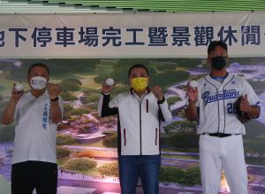 ▲侯友宜出席新莊運動公園地下停車場完工暨景觀休閒公園啟用典禮。（圖 ／記者吳嘉億2022.10.28）