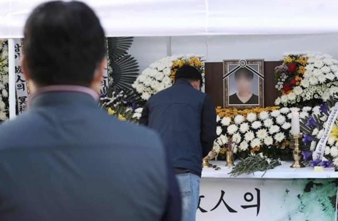 ▲韓國SPC集團旗下知名烘焙連鎖品牌「巴黎貝甜」遭扺制，因女員工遭攪拌機捲入絞死，工廠卻火速復工。（圖／翻攝自Naver）