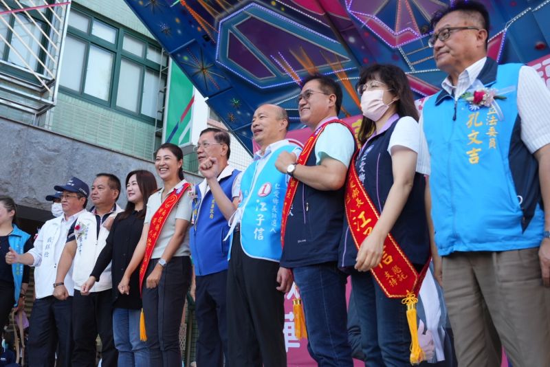 ▲韓國瑜在南投馬不停蹄為國民黨候選人站台。(圖/許淑華競總提供,2022.10.29)