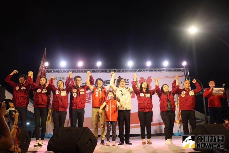 ▲陳其邁表示,在為台灣民主打拼的道路上,民進黨、陳其邁都和基進站在一起。(圖/記者鄭婷襄攝,2022.10.29)