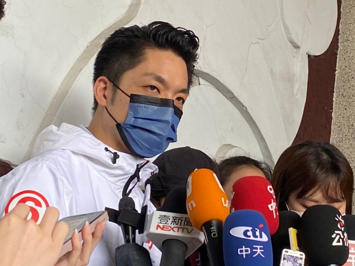 ▲高端疫苗保護效益報告補件恐選後才公布，蔣萬安今受訪直言，他一點都不覺得意外，這就是民進黨一貫作法。（圖／記者翁子竣攝，2022.10.30）