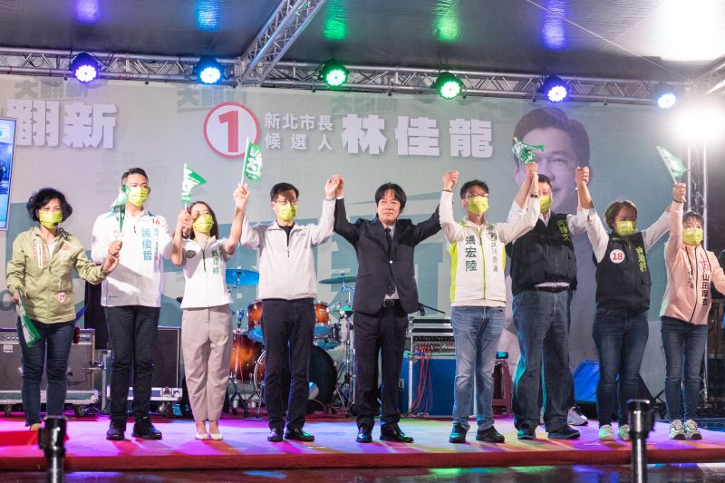 ▲賴清德第七度為林佳龍站台輔選,希望大家支持,讓林佳龍順利當選,議員候選人也要全壘打。(圖 /林佳龍選舉辦公室提供)
