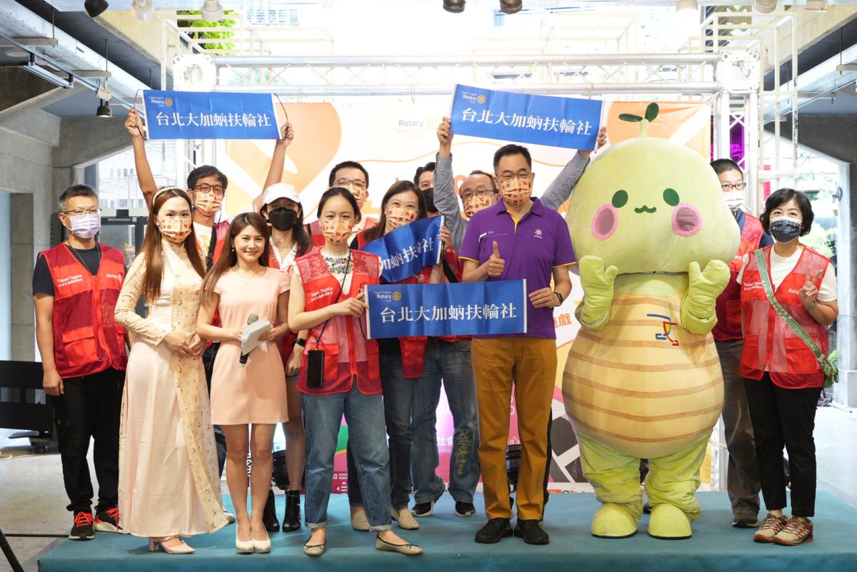 ▲歷經九個月陸續完成系列活動，包含線上藝文徵稿比賽、文化工作坊、線上講座、桌遊與法國麵包製作體驗。（圖／台北大加蚋扶輪社提供）