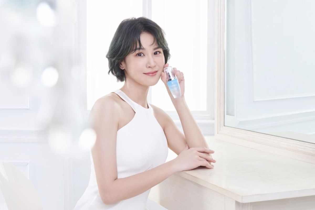 ▲曾沛慈最新活動代言新創保養品牌 TriForce翠芙思，即使在沒日沒夜的劇組生活也能讓肌膚透亮不搗蛋！（圖／品牌提供）