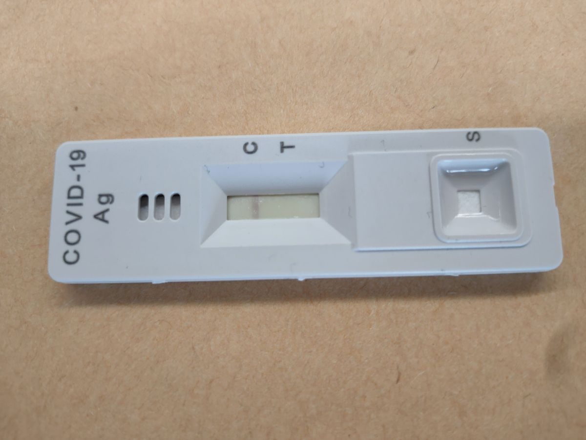 ▲臺中市民政局長吳世瑋表示，「入境0+7」上路，自主防疫4條件下可探病，返國醫護2日內快篩陰可上班。(圖／柳榮俊攝2022.11.1)