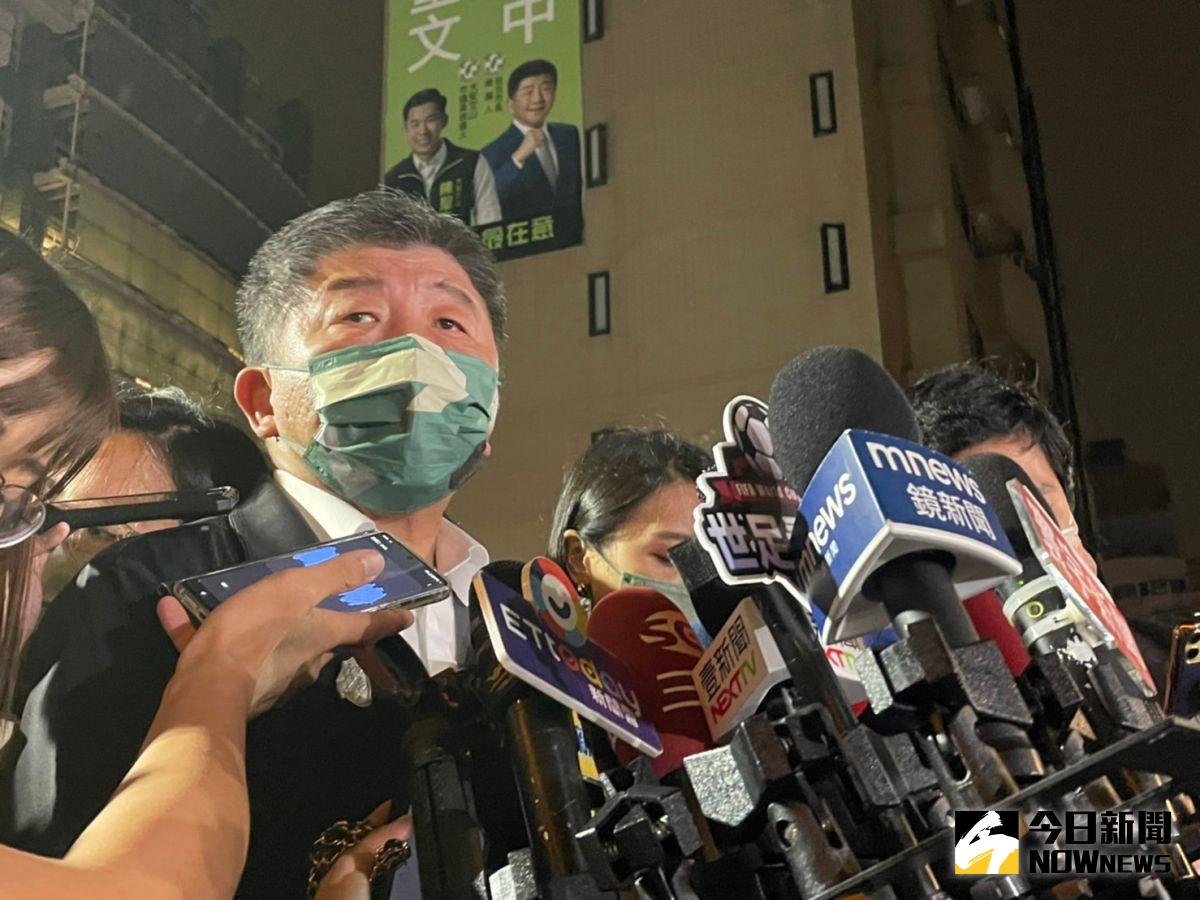 ▲陳時中表示自己拙於言辭，但面對辯論會秉持指揮官精神，把事情講清楚。（圖／記者黃宣尹攝，2022.11.01）