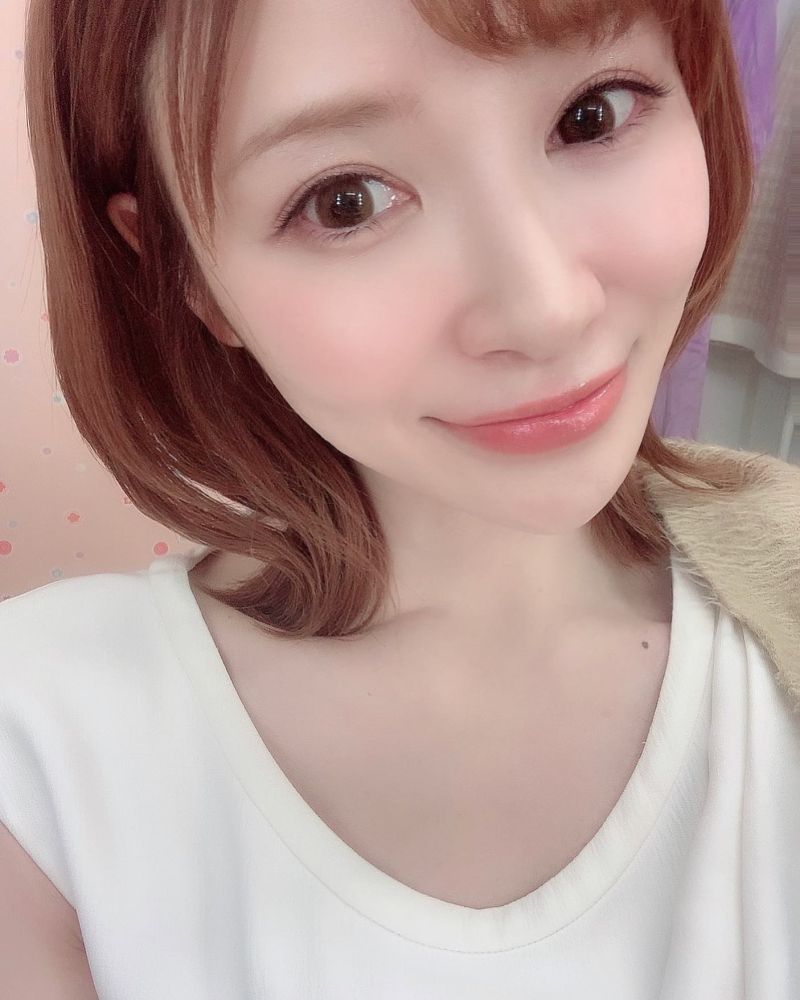 ▲▼手島優有「最美巨胸」美譽。（圖／翻攝自手島優IG）