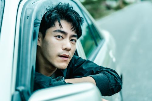 ▲李程彬在《她和她的她》飾演帥氣台客爆紅。(圖/Netflix) ▲李程彬在《她和她的她》飾演帥氣台客爆紅。(圖/Netflix提供)