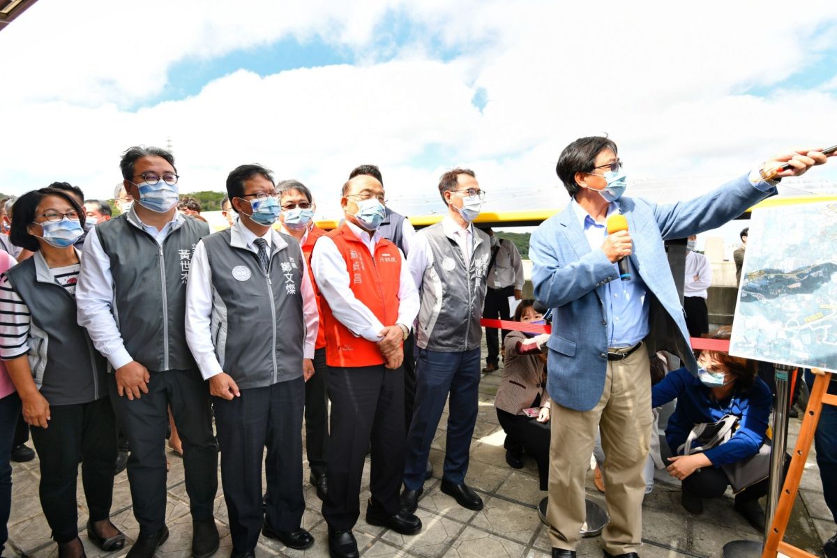 ▲蘇貞昌今日視察龍潭科學園區，鄭文燦、鄭運鵬、黃世杰等人也一同出席。（圖／行政院提供）