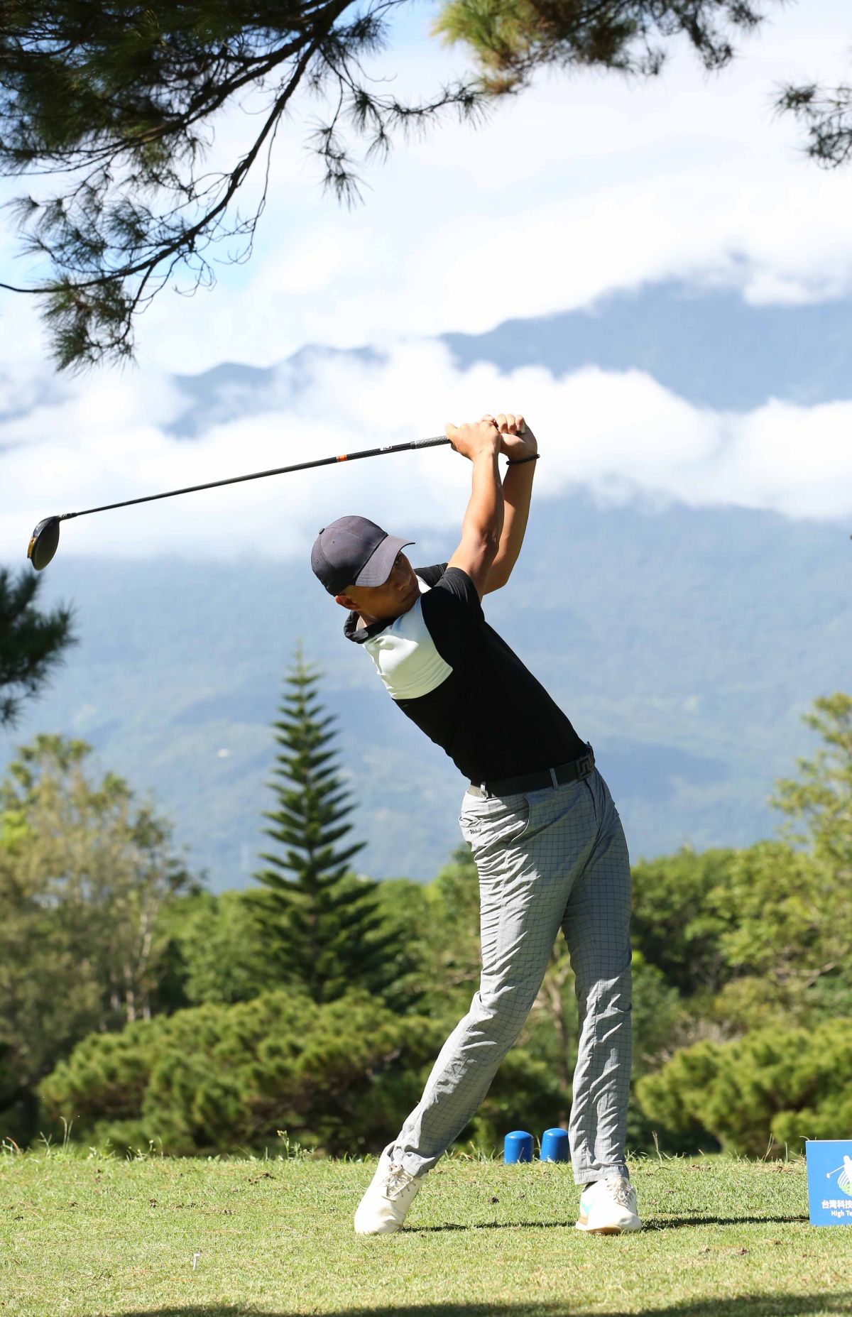 ▲沙比亞特馬克三回合低於標準桿九桿207桿奪冠。官方提供