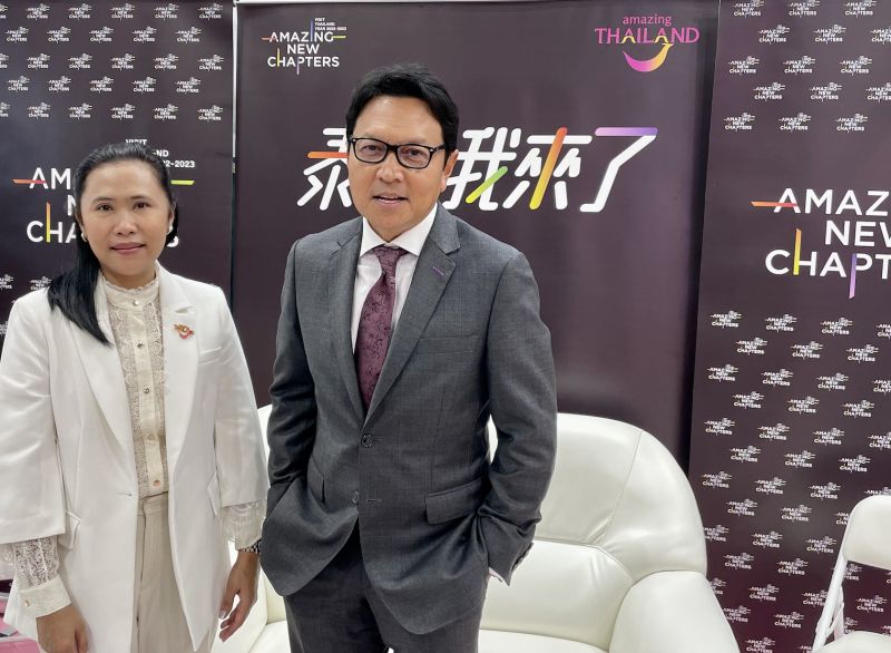 ▲泰觀局副局長Mr. Tanes Petsuwan（右）與駐台北辦事處處長丁蓉采（左）。（圖／記者攝於2022.11.04）