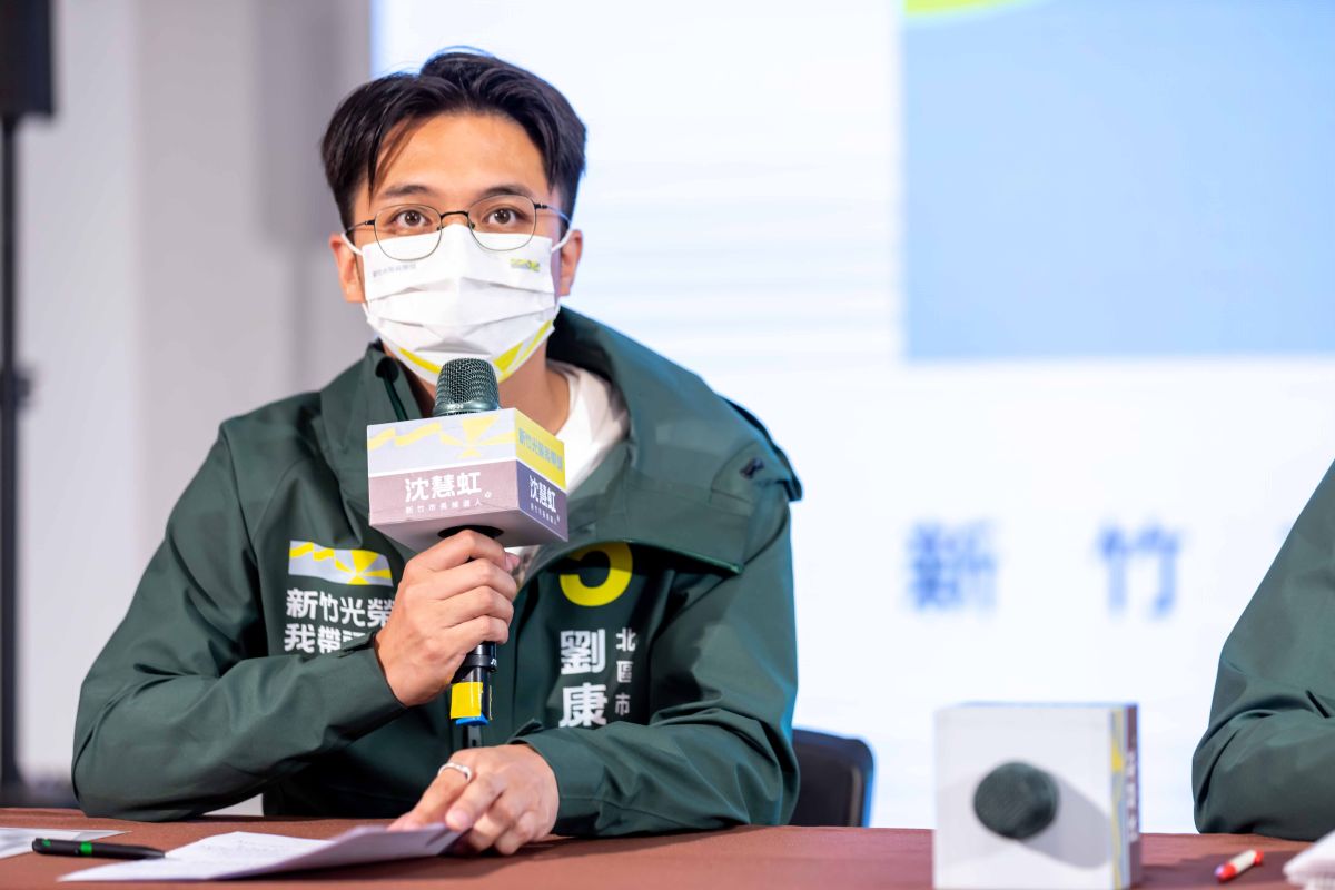 ▲劉康彥呼籲高虹安，不要為了選舉反醫療、反兒童權益。（圖／沈慧虹辦公室提供）