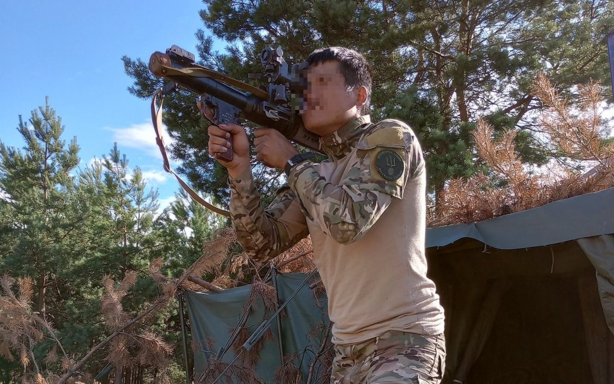 ▲台灣25歲男子曾聖光前往烏克蘭參戰，近期卻傳陣亡消息。（圖／Twitter@super_dobure）