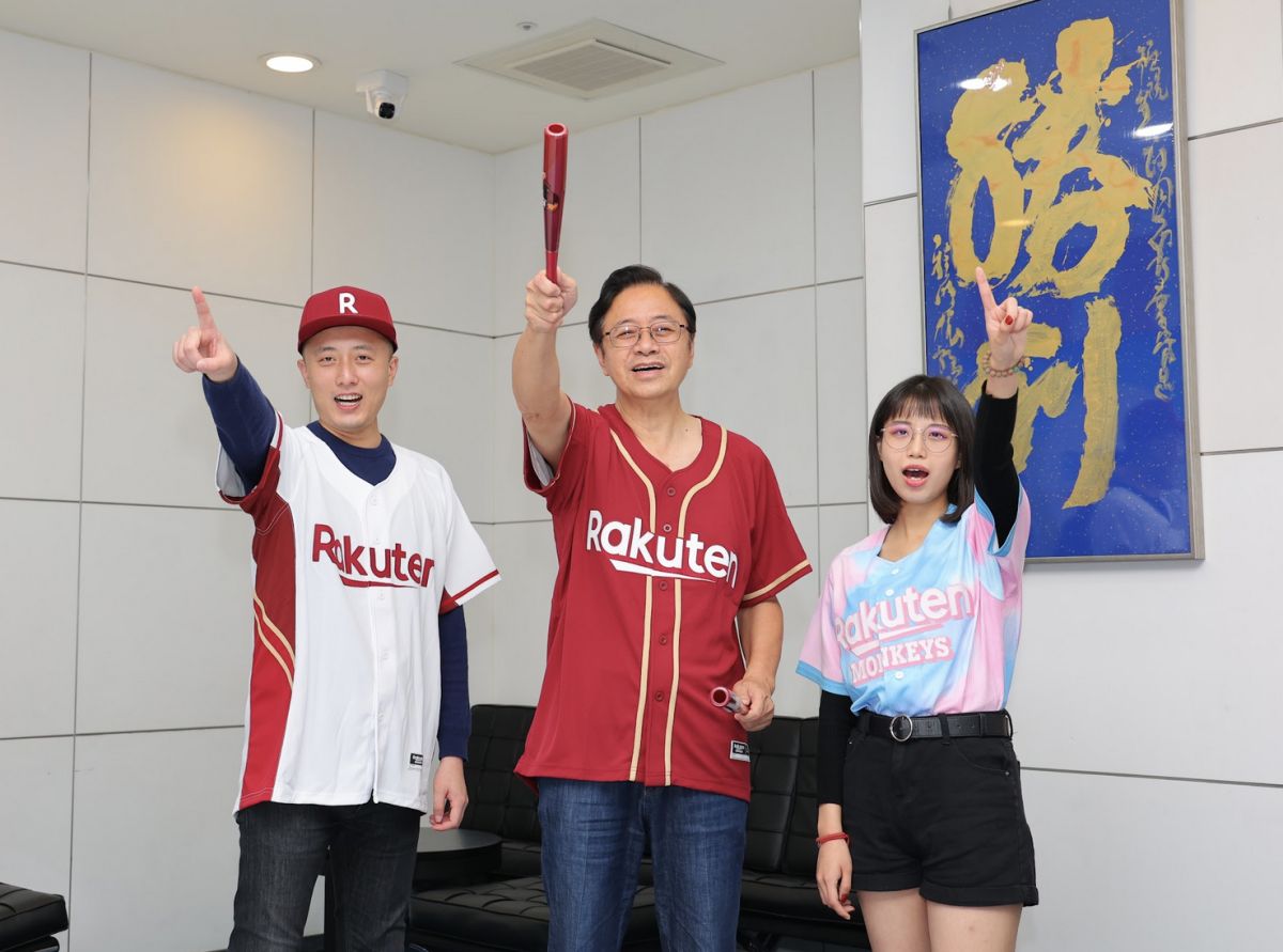 ▲張善政表示，穿上球衣就是要特別提醒桃園的朋友，晚上總冠軍賽開打，一起來關注桃園的棒球隊。（圖／資料照片）