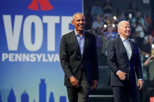 ▲美國期中選舉即將登場，民主黨的現任總統拜登、前總統歐巴馬，都前往賓州為同黨候選人站台。（圖／美聯社／達志影像）