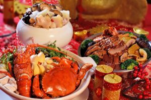 圓山大飯店3大年菜之王亮相,早鳥預定還享9折優惠。 ▲2023金兔年將至,年菜市場正在蠢蠢欲動。圓山大飯店搶先推出三大國宴級年菜料理亮相,即起早鳥預訂還享9折優惠。(圖/圓山大飯店提供)
