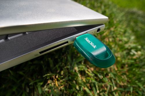 記憶體漲價還沒完？36美元飆到650美元　SanDisk一年暴漲17倍
