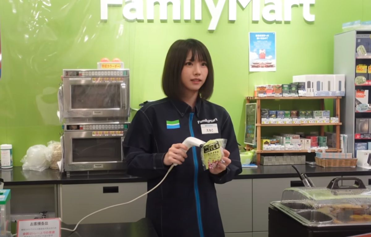 ▲日本Cosplay女王Enako（えなこ）日前受邀當一日店長。（圖／えなこYoutube頻道）