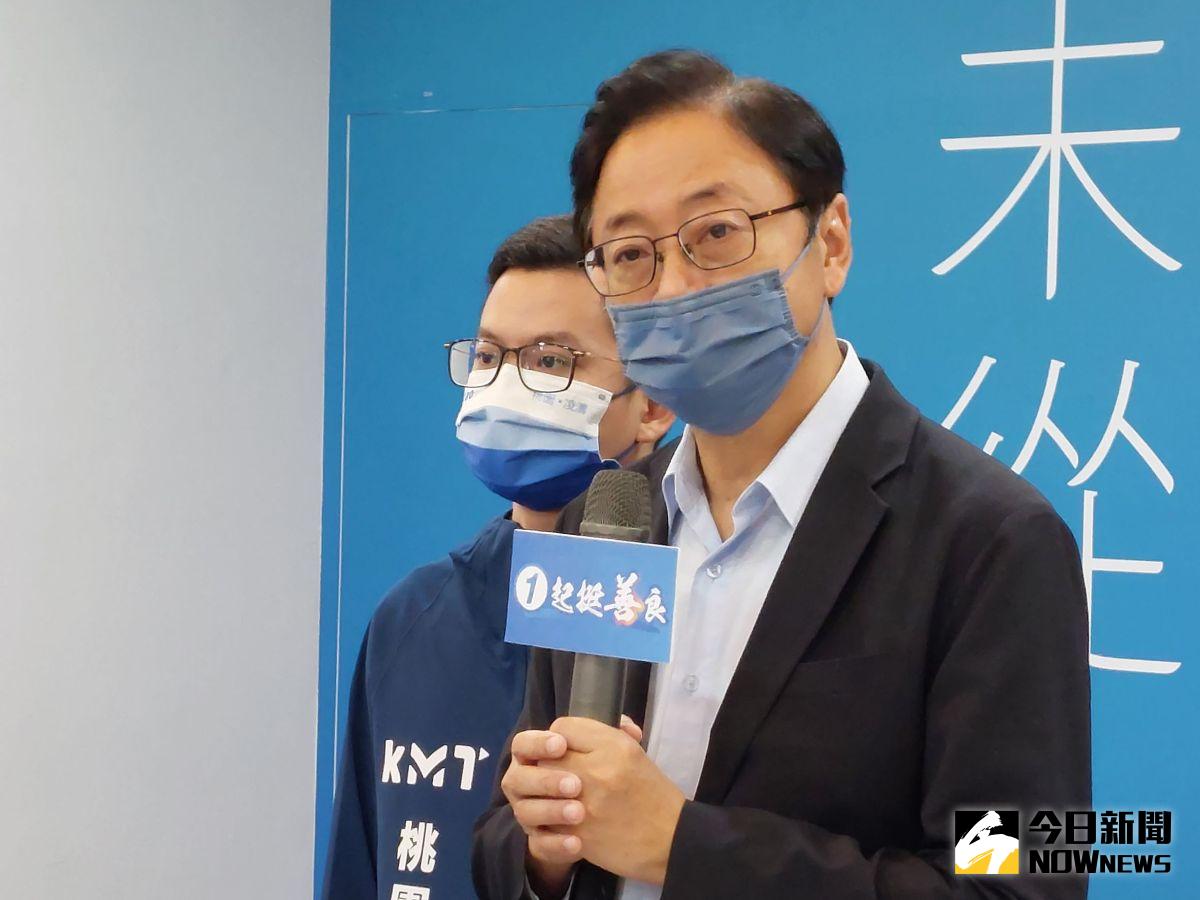 ▲張善政批鄭運鵬「有光環的時候蹭光環，有責任的時候迴避責任，這種人我覺得真的是很遺憾，很不可取。」（圖／記者李春台攝，2022.11.07）