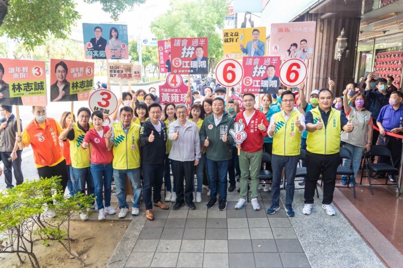 陳建仁現身故鄉高雄 力挺雄湧連線的議員候選人