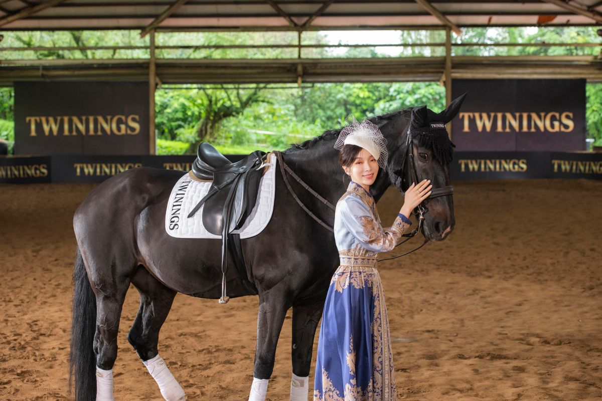 ▲蔡淑臻註冊交友軟體，挑大頭貼就卡關。（圖／TWININGS）