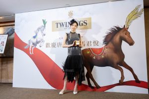 ▲蔡淑臻肌肉萎縮腿越來越細。（圖／TWININGS）