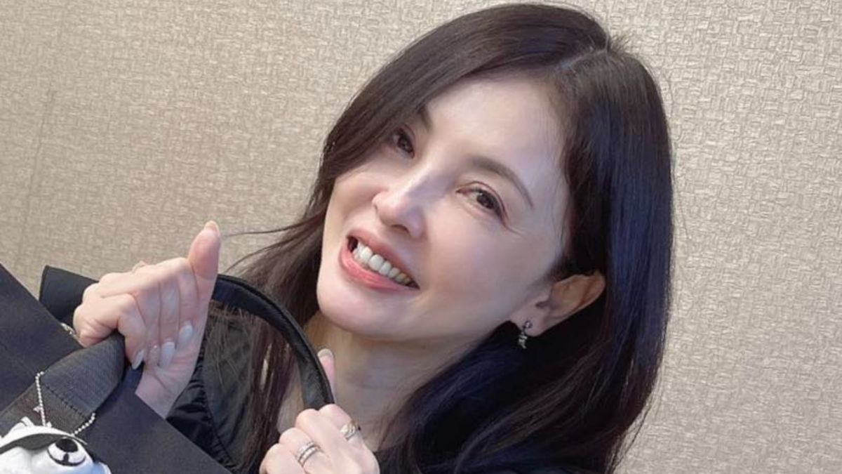 ▲何如芸景美女中畢業照曝光。（圖／翻攝自何如芸臉書）