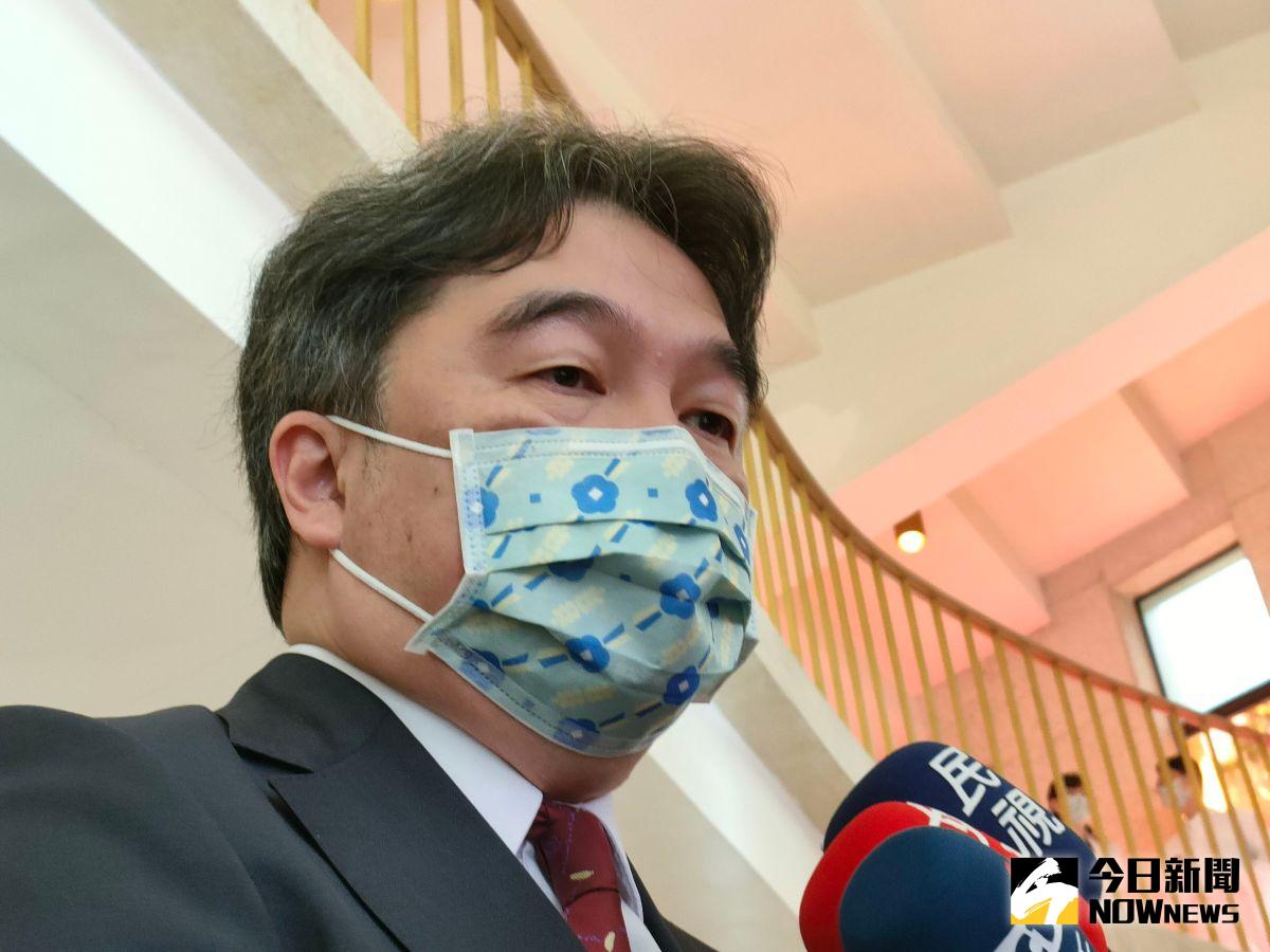 ▲中央流行疫情指揮中心指揮官王必勝今（9）日表示，免費快篩發放將擴大到0至12歲、低收入戶與中低收入戶。（圖／記者許若茵攝，2022.11.09）