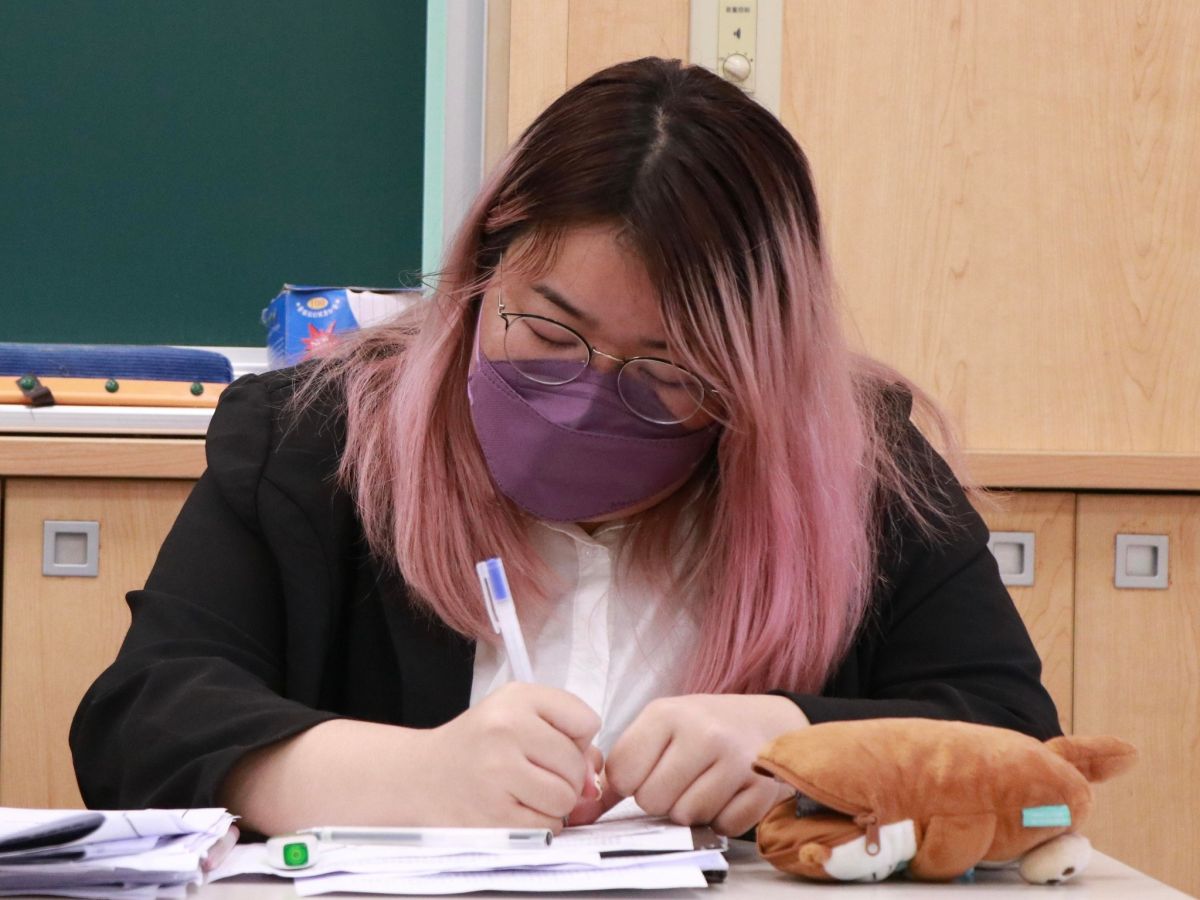 ▲首投族、中正大學法律學系學生楊秉芳認為，就法律觀點來看，18歲在刑法上就有完全責任能力，因此公民權的行使也已無限制在20歲的必要。（圖／楊秉芳提供）