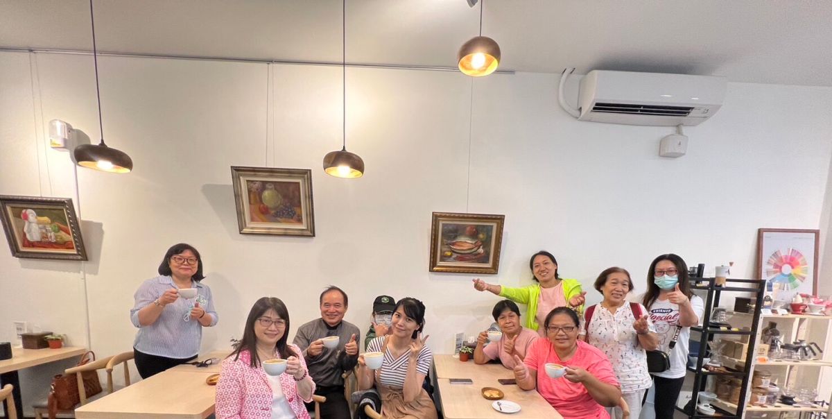 ▲高市毒防局結合善慧恩基金會公益咖啡據點－｢啡嚐不可青年咖啡館｣，辦理系列職業體驗課程並提供實習咖啡館。（圖／高市府毒防局提供）