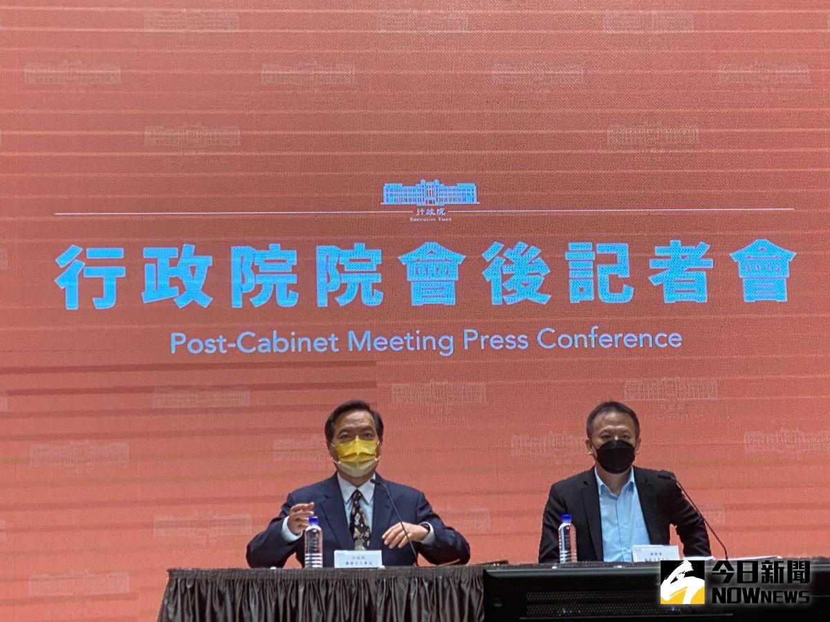 ▲對於國慶焰火晚會無人機遭爆是中國製，羅秉成證實蘇貞昌指示要進行調查。（圖／記者陳威叡攝，2022.11.10）