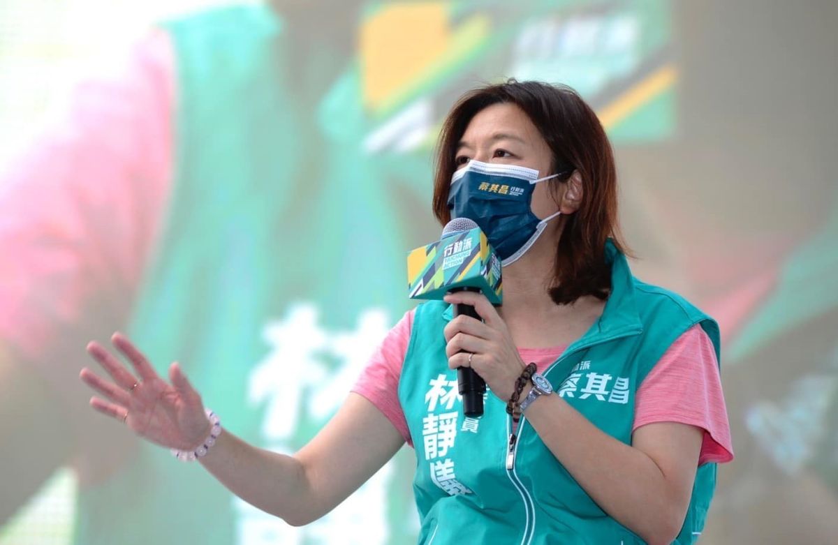 ▲林靜儀懶理徐巧芯的指控，今專注在中部空污的議題。（圖／翻攝林靜儀臉書，2022.11.10）