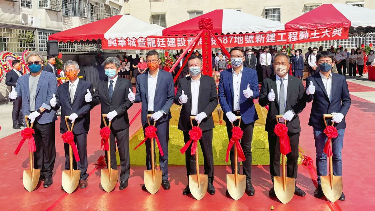 ▲「興華城建設」與「龍廷建設」強強聯手打造愛河畔景觀住宅大樓。（圖／記者陳美嘉攝，2022.11.10）