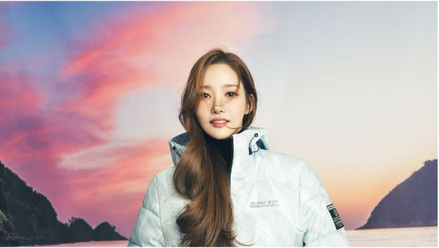 ▲「天氣好不好，我都會去找你。」ONE BOY 2022衝鋒衣代言人朴敏英。