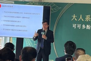 潘敏雄教授的研究報告中指出,可可多酚具有抗氧化、抗發炎、調節免疫與抗老化的效果。(圖/記者鍾怡婷攝) ▲潘敏雄教授的研究報告中指出,可可多酚具有抗氧化、抗發炎、調節免疫與抗老化的效果。(圖/記者鍾怡婷攝)