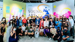 ▲「2022高雄漾藝術博覽會」共展出60位藝術家、超過470件作品。（圖／高市府文化局提供）