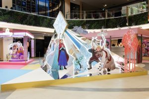 ▲三井OUTLET台南店中央廣場。(圖/業者提供) ▲三井OUTLET台南店中央廣場。(圖/業者提供)