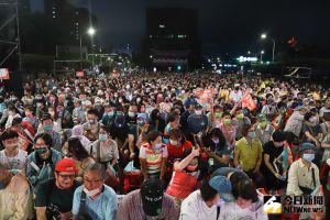 ▲民進黨於凱道舉行「為台灣鼓舞」造勢，現場湧進至少3萬人，全力展現2022大選勝選氣勢。（圖／記者葉政勳攝，2022.11.12）
