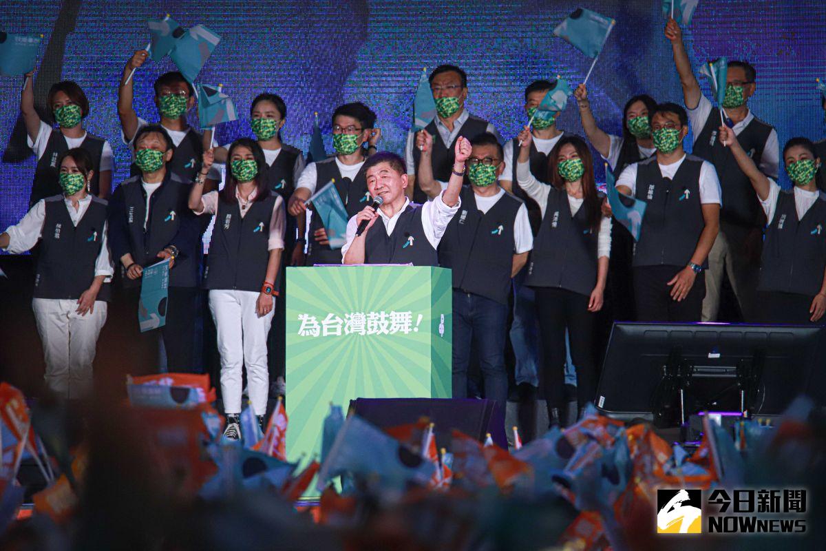 ▲陳時中上周在「主場」凱道登台，期盼台北人力挺，讓民進黨睽違24年重返首都執政。（圖／記者葉政勳攝）